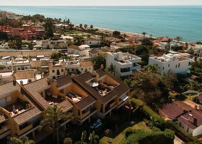 Beautiful Beachside Duplex With Amazing Sea Views *