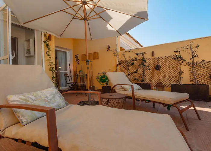Beautiful Beachside Duplex With Amazing Sea Views *