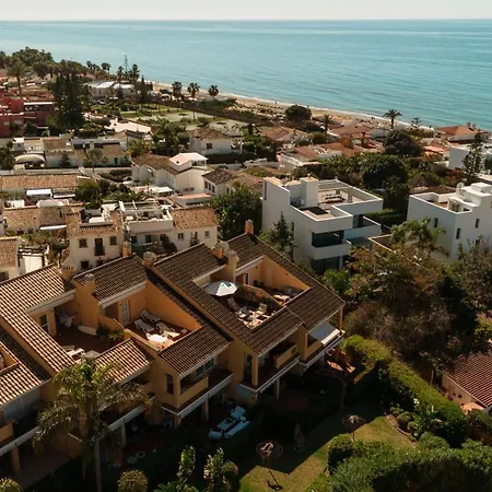 Beautiful Beachside Duplex With Amazing Sea Views *