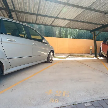 Beautiful Beachside Duplex With Amazing Sea Views * 마르베야