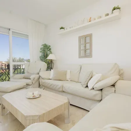 아파트 Beautiful Beachside Duplex With Amazing Sea Views