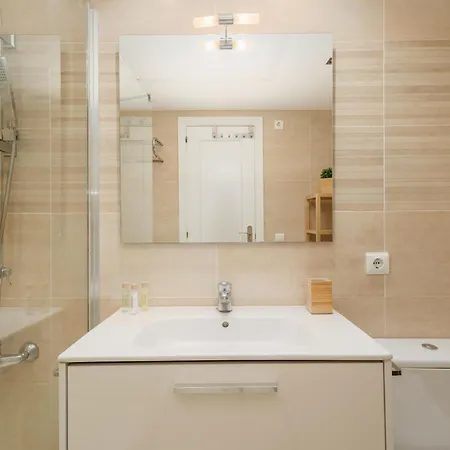 Beautiful Beachside Duplex With Amazing Sea Views 마르베야