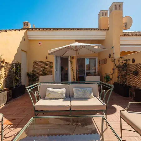 Beautiful Beachside Duplex With Amazing Sea Views 아파트