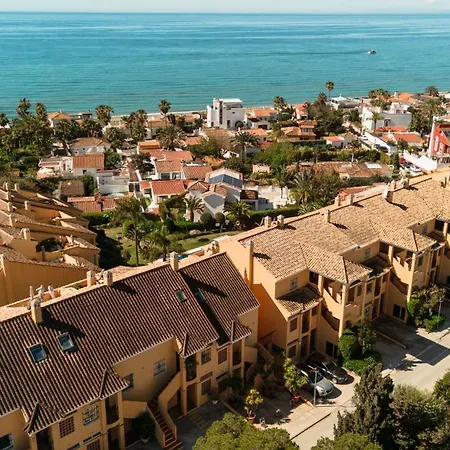 Beautiful Beachside Duplex With Amazing Sea Views 아파트 마르베야