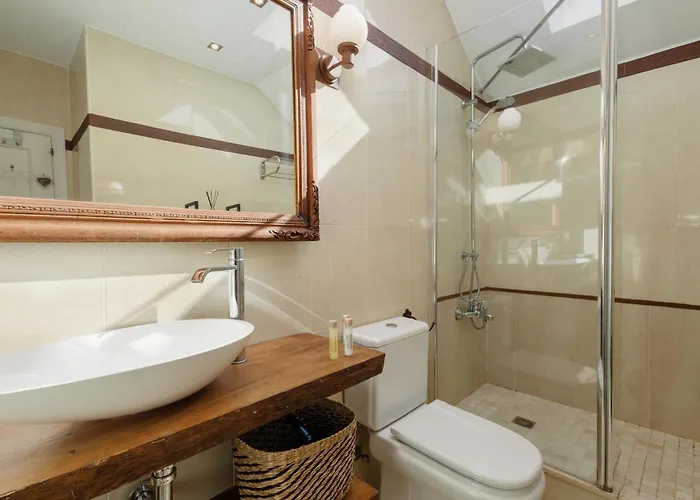 Апартаменты Beautiful Beachside Duplex With Amazing Sea Views
