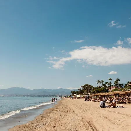 Apartmán Beautiful Beachside Duplex With Amazing Sea Views *